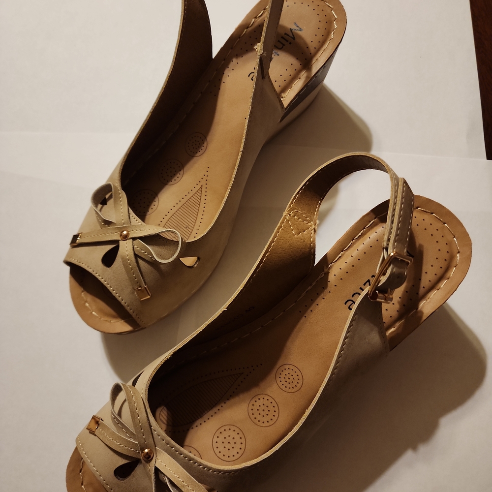 Women's Tan Wedge Slingback Sandals with Bow Detail